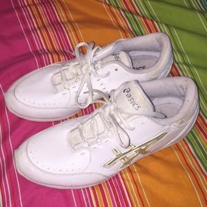 cheer shoes Aasics white size 8